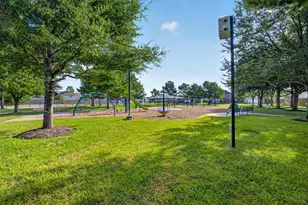7703 Greenwood Point Dr, Cypress, TX 77433 - Photo 43