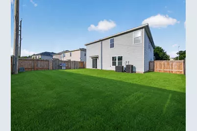 7703 Greenwood Point Drive, Cypress, TX 77433 - Photo 37