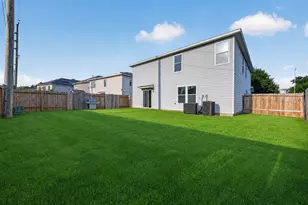 7703 Greenwood Point Dr, Cypress, TX 77433 - Photo 37