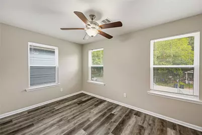 513 Avenue I, Conroe, TX 77301 - Photo 31