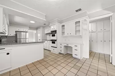 6207 Claridge Drive, Houston, TX 77096 - Photo 21