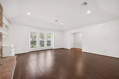 6207 Claridge Drive, Houston, TX 77096 - Photo 9