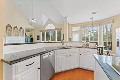 39 Laurelhurst Circle, The Woodlands, TX 77382 - Photo 21