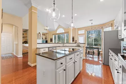 39 Laurelhurst Circle, The Woodlands, TX 77382 - Photo 19