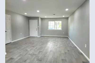 5914 Newquay Street, Houston, TX 77085 - Photo 9