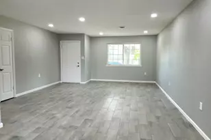 5914 Newquay St, Houston, TX 77085 - Photo 9