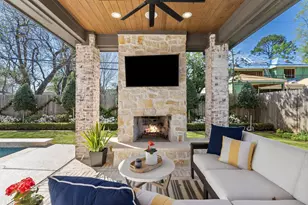 6433 Schiller St, Houston, TX 77055 - Photo 37