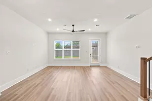 3542 Amos St, Houston, TX 77021 - Photo 9