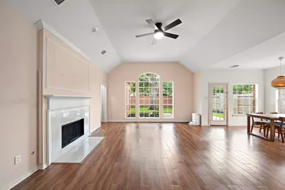 7319 Emerald Glen Drive, Sugar Land, TX 77479 - Photo 5