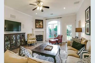 22 Heron Hollow Court, The Woodlands, TX 77382 - Photo 9