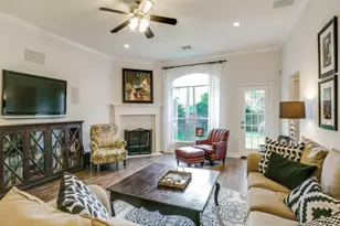 22 Heron Hollow Ct, The Woodlands, TX 77382 - Photo 9