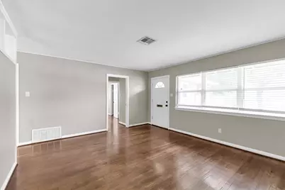 5330 Pagewood Lane, Houston, TX 77056 - Photo 11