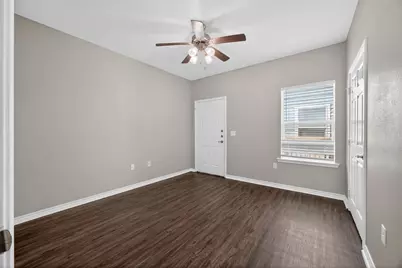 4507 P, Galveston, TX 77551 - Photo 11