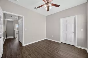 4507 P, Galveston, TX 77551 - Photo 23