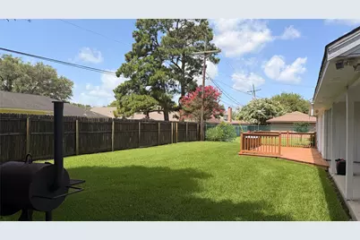 7055 Shanahan Drive, Beaumont, TX 77706 - Photo 33