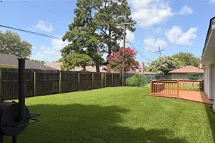 7055 Shanahan Dr, Beaumont, TX 77706 - Photo 33