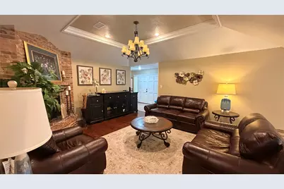 7055 Shanahan Drive, Beaumont, TX 77706 - Photo 5