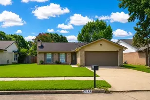 2511 Maple Tree Ct, Stafford, TX 77477 - Photo 1