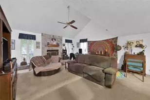 423 Paradise Ln, Montgomery, TX 77356 - Photo 5