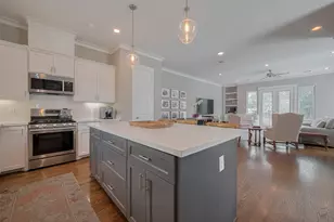 2604 Bevis St, Houston, TX 77008 - Photo 17
