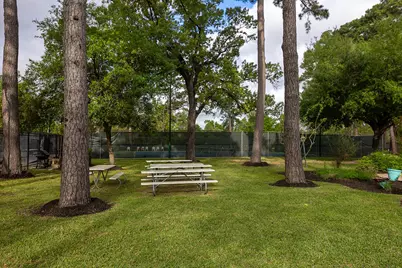 10703 Crestfield Court, Houston, TX 77070 - Photo 33