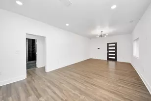 2518 Cochran St, Houston, TX 77009 - Photo 13