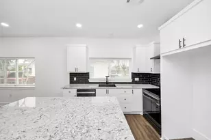 2518 Cochran St, Houston, TX 77009 - Photo 21