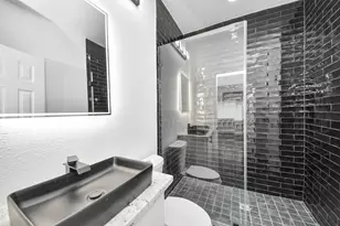 2518 Cochran St, Houston, TX 77009 - Photo 29