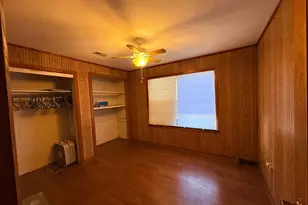 2213 17th Ave N, Texas City, TX 77590 - Photo 9