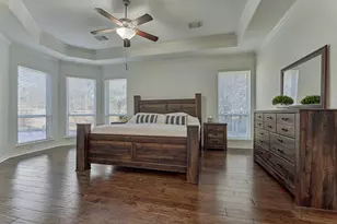 94 Oriel Oaks Cir, The Woodlands, TX 77382 - Photo 23