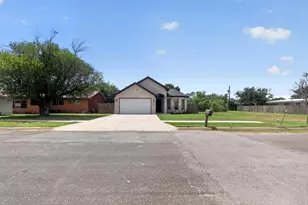 2403 Alamesa Dr, Big Spring, TX 79720 - Photo 33