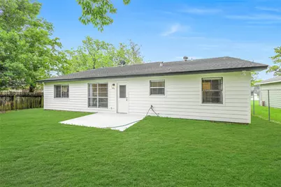 8333 Lanham Lane, Houston, TX 77075 - Photo 19