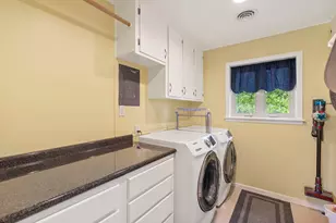 2405 Burton Dr, Bryan, TX 77802 - Photo 21