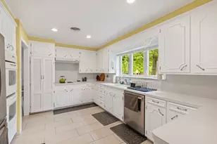 2405 Burton Dr, Bryan, TX 77802 - Photo 15