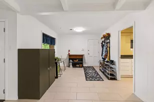 2405 Burton Dr, Bryan, TX 77802 - Photo 9