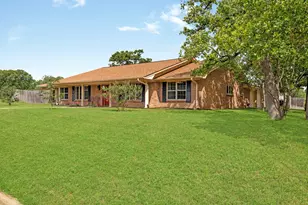 2405 Burton Dr, Bryan, TX 77802 - Photo 7