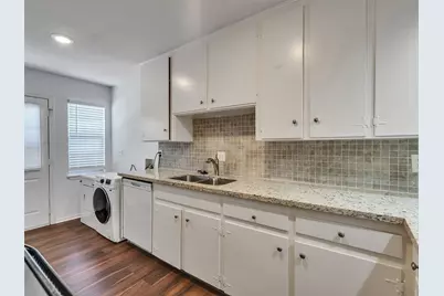 5230 Arboles Drive #4, Houston, TX 77035 - Photo 13