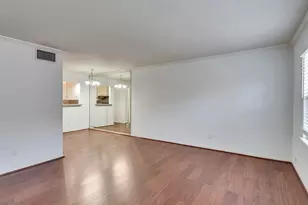 5230 Arboles Dr, Houston, TX 77035 - Photo 3