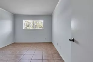 5230 Arboles Dr, Houston, TX 77035 - Photo 19