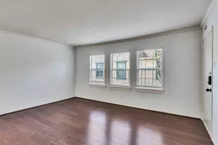 5230 Arboles Dr, Houston, TX 77035 - Photo 5