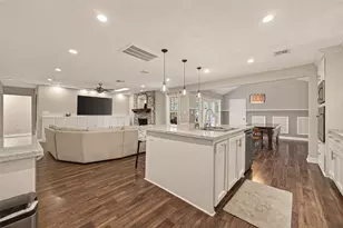 11102 Hillcroft Ave, Houston, TX 77096 - Photo 13