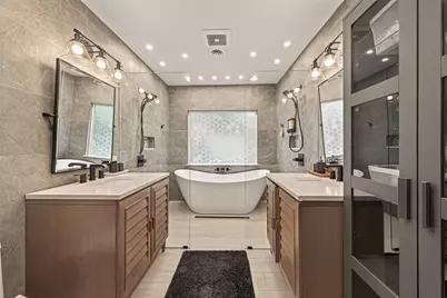 11102 Hillcroft Avenue, Houston, TX 77096 - Photo 1