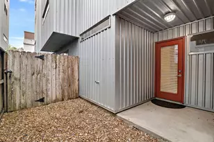 2605 Calumet St, Houston, TX 77004 - Photo 5