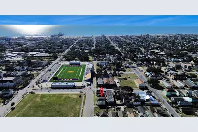 1213 28th Street, Galveston, TX 77550 - Photo 3