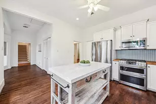 1506 Indiana St, Houston, TX 77006 - Photo 13