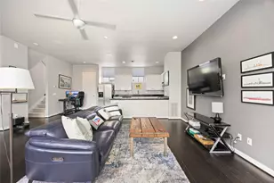 939 Colorado St, Houston, TX 77007 - Photo 5