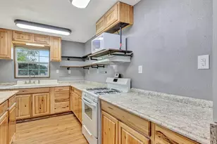 1949 County Rd 2717, Alto, TX 75925 - Photo 9