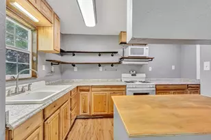 1949 County Rd 2717, Alto, TX 75925 - Photo 11