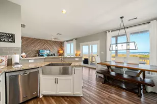 4223 King Rail Cir, Galveston, TX 77554 - Photo 9