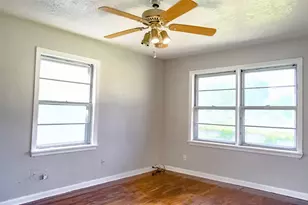 2004 W Gulf Street W, Baytown, TX 77520 - Photo 9